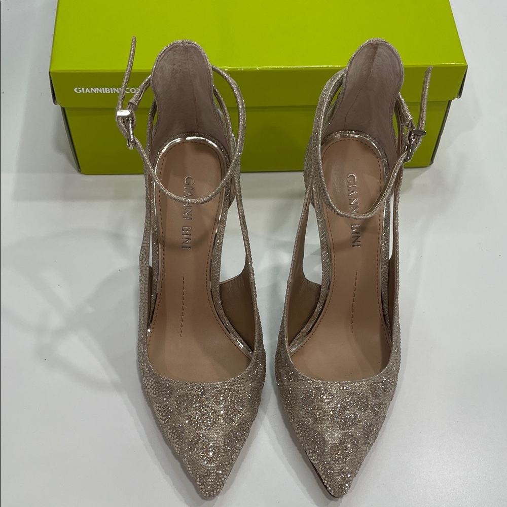 Gianni Bini Sparkling Gold Leopard Print Heels Women’s Size 5.5